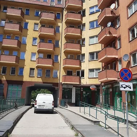 Kawalerka Stefana Zeromskiego 62 호텔 *